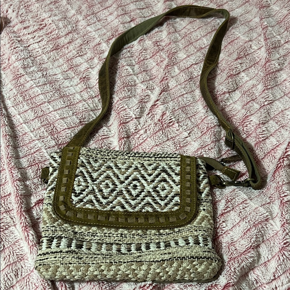 Myra Bag Geometric Crossbody in Olive and Cream